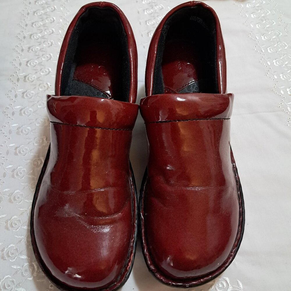 BOC Red Pattent Leather Shoes Size 8